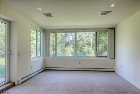 2216 Gates Court Parsippany-troy Hills NJ 07950