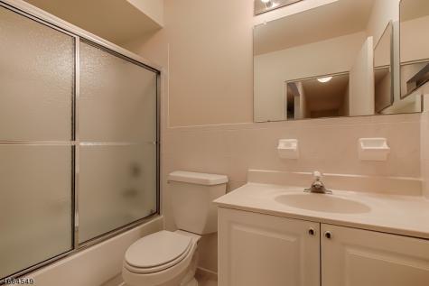 2216 Gates Court Parsippany-troy Hills NJ 07950