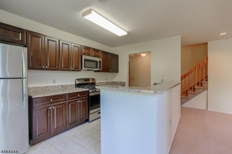 2216 Gates Court Parsippany-troy Hills NJ 07950