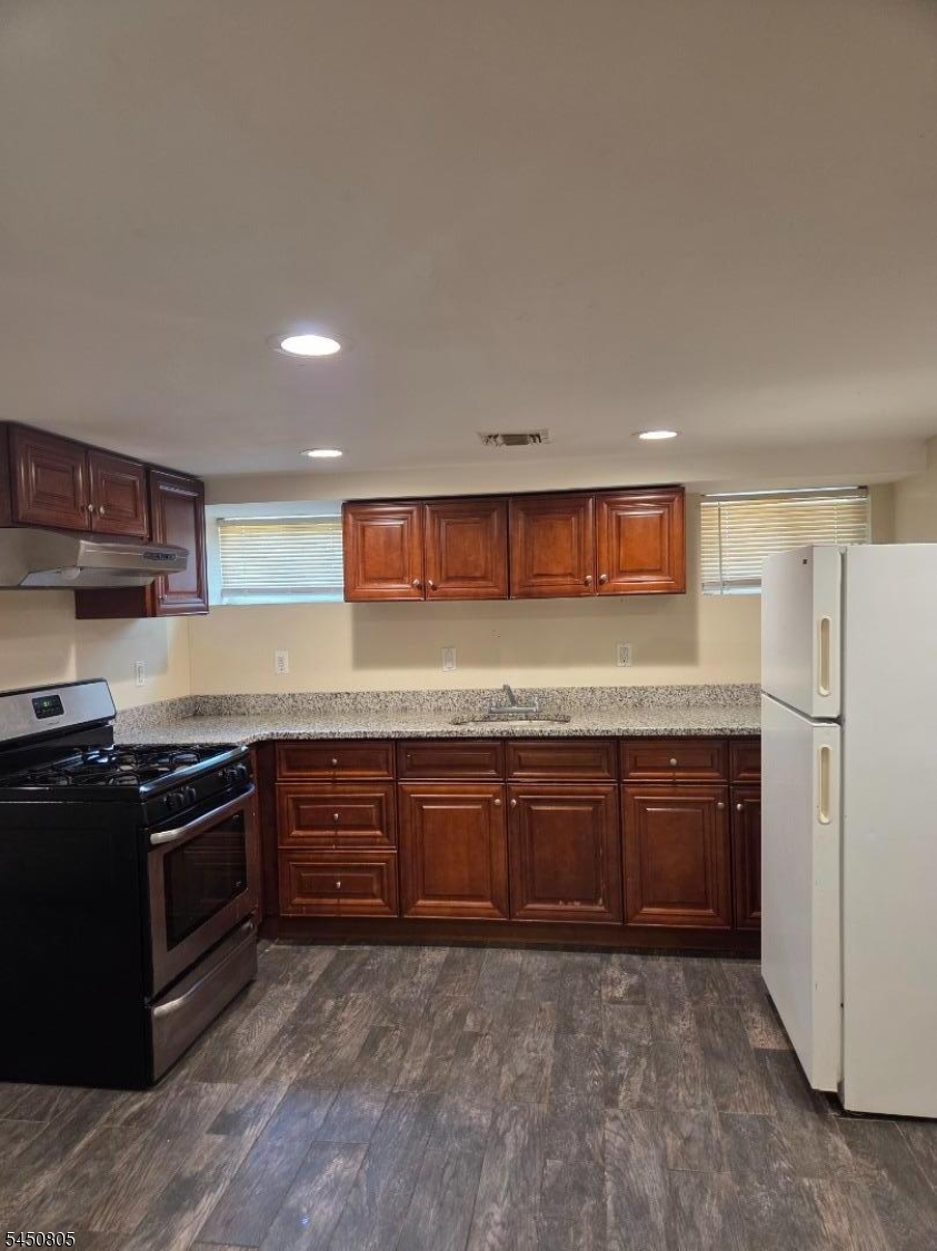 130 N 5th Paterson NJ 07522