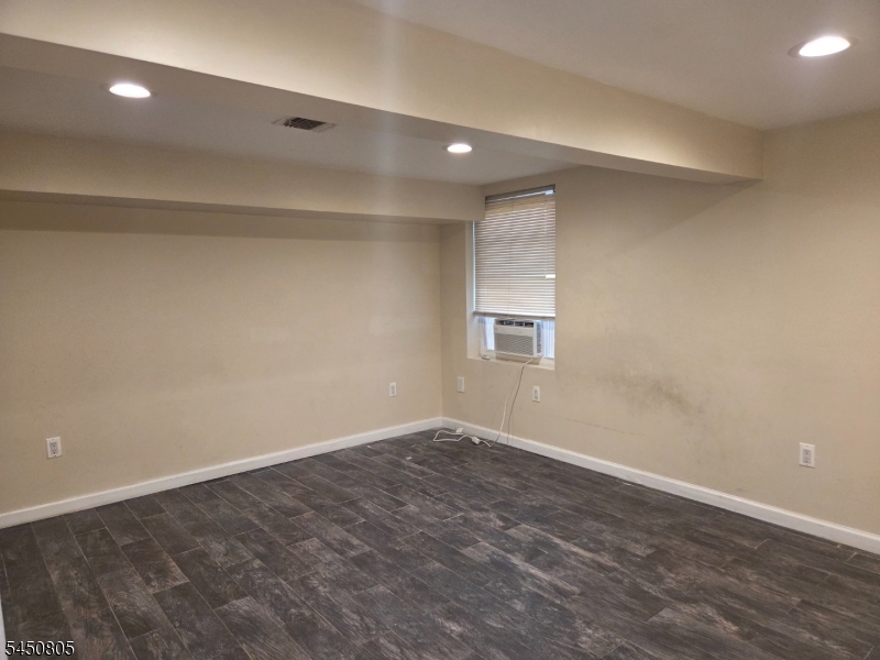 130 N 5th Paterson NJ 07522
