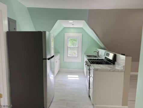 67 Oak Street East Orange NJ 07018