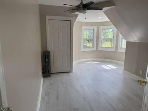 67 Oak Street East Orange NJ 07018