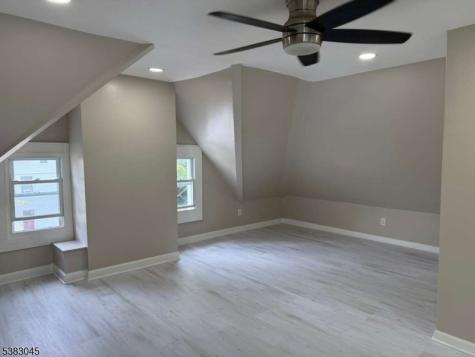 67 Oak Street East Orange NJ 07018