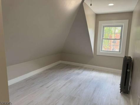 67 Oak Street East Orange NJ 07018