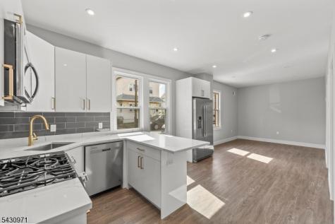 59 Locust Avenue Wallington NJ 07057