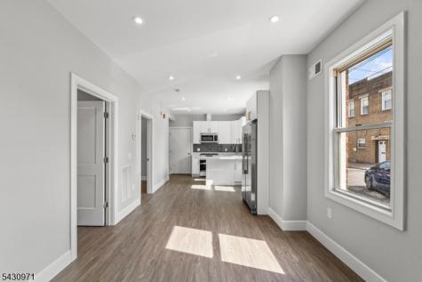 59 Locust Avenue Wallington NJ 07057
