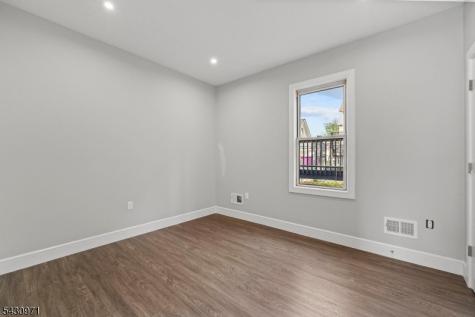 59 Locust Avenue Wallington NJ 07057
