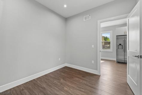 59 Locust Avenue Wallington NJ 07057