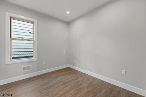 59 Locust Avenue Wallington NJ 07057