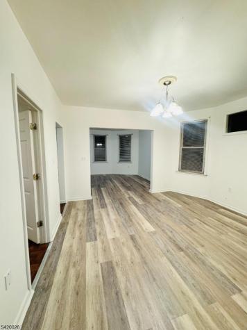 746 Springdale Avenue East Orange NJ 07017