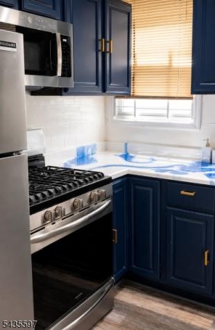 867 S 17th Street Newark NJ 07108