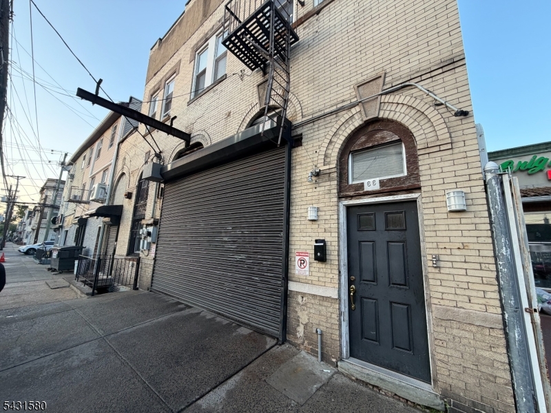 64 Mott Street Newark NJ 07105