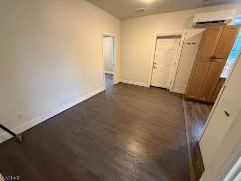 64 Mott Street Newark NJ 07105