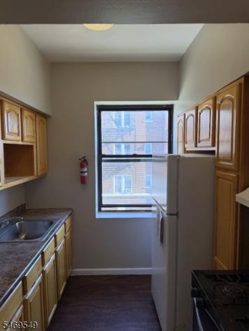 5 Harvard Street East Orange NJ 07018
