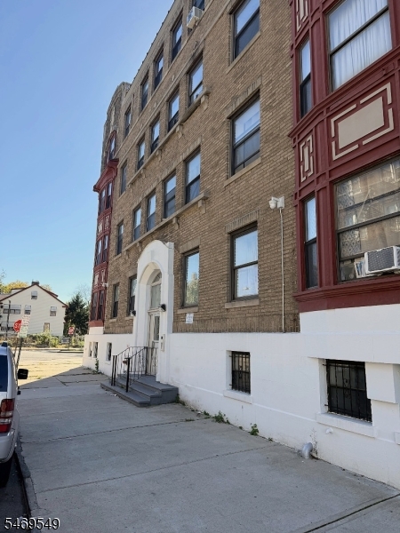5 Harvard Street East Orange NJ 07018