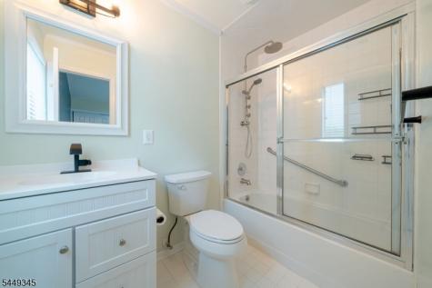 26 Kayser Lane West Orange NJ 07052