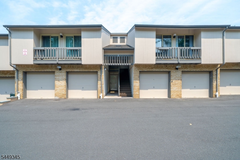 26 Kayser Lane West Orange NJ 07052