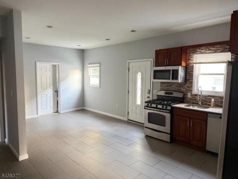50 Stuyvesant Avenue Lyndhurst NJ 07071