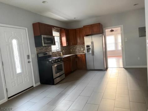50 Stuyvesant Avenue Lyndhurst NJ 07071