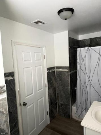 50 Stuyvesant Avenue Lyndhurst NJ 07071