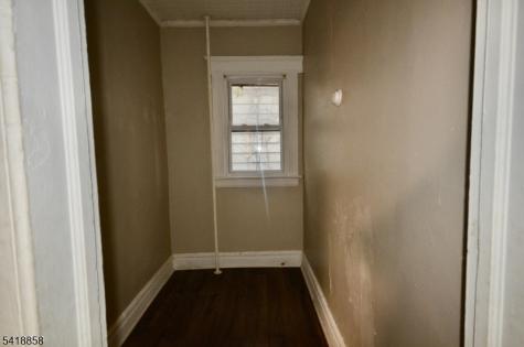 899 S 18th Street Newark NJ 07108