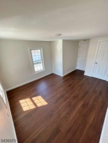 8 Hampton Street Newton NJ 07860