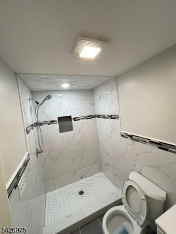 8 Hampton Street Newton NJ 07860