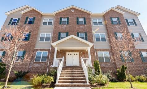 92 Willow Street Bloomfield NJ 07003