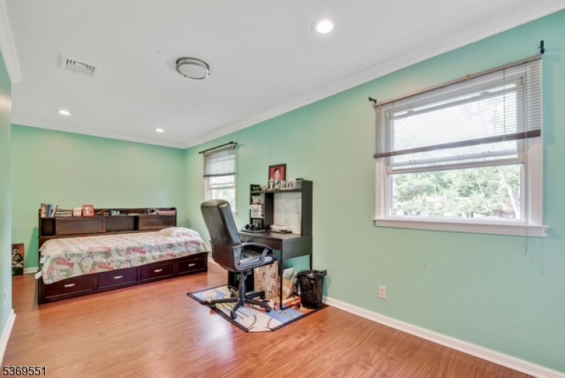 44 Brandon Avenue Livingston NJ 07039