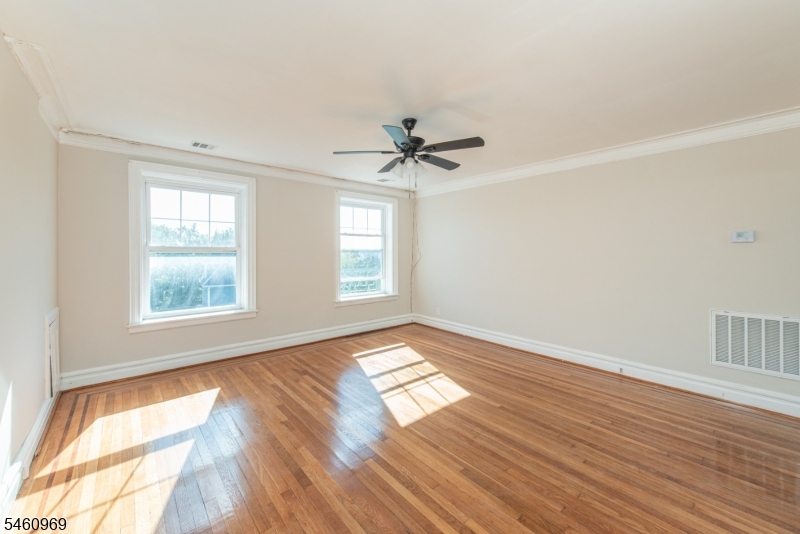 9 Vernon Avenue Newark NJ 07108