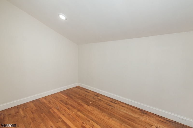 9 Vernon Avenue Newark NJ 07108