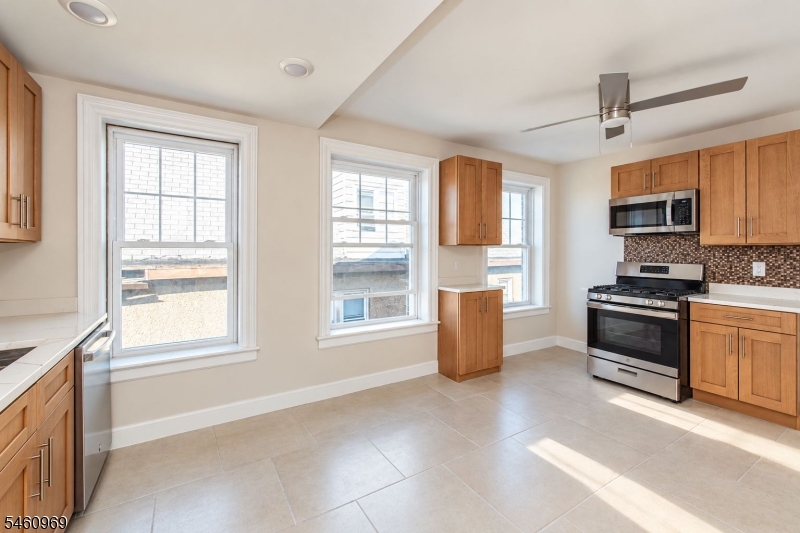 9 Vernon Avenue Newark NJ 07108