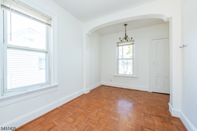 33 Monroe Place Bloomfield NJ 07003