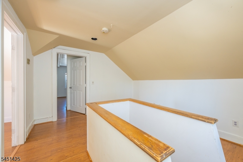 33 Monroe Place Bloomfield NJ 07003