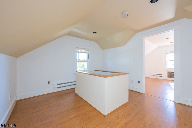 33 Monroe Place Bloomfield NJ 07003