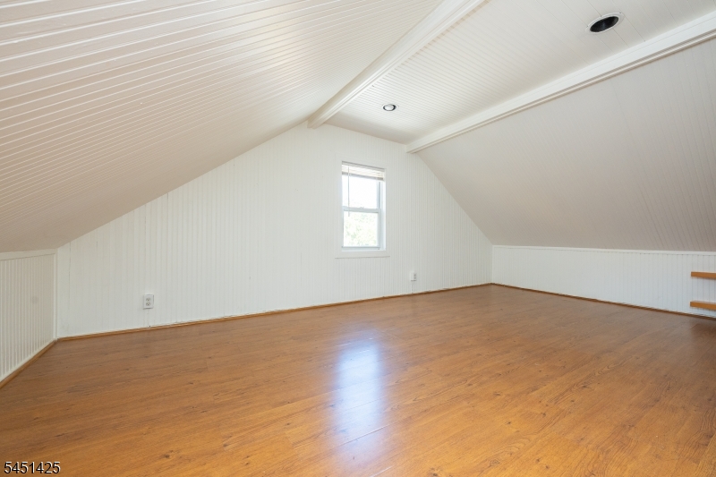 33 Monroe Place Bloomfield NJ 07003