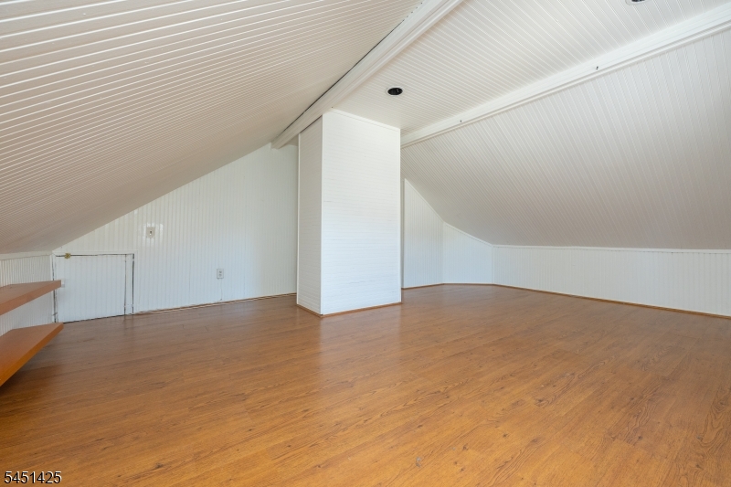 33 Monroe Place Bloomfield NJ 07003