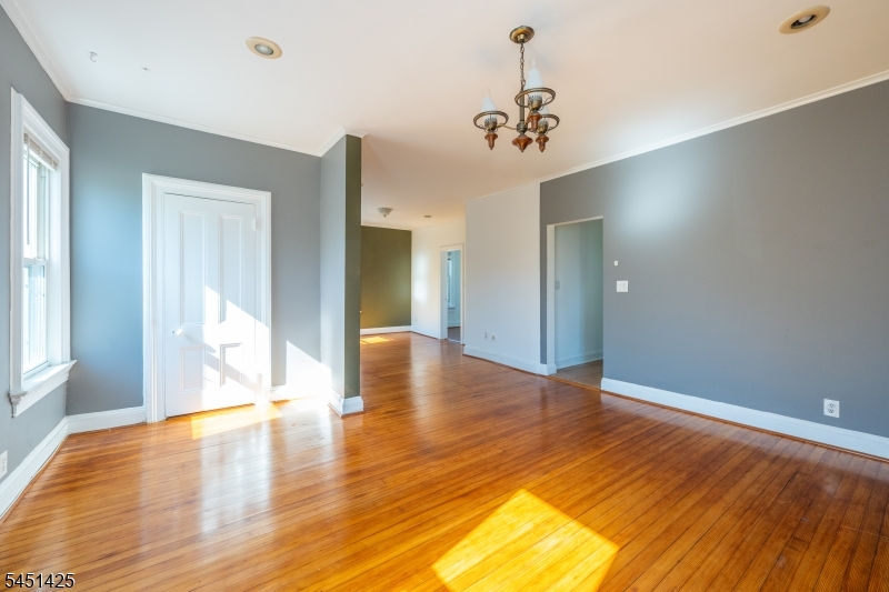 33 Monroe Place Bloomfield NJ 07003