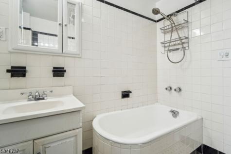 44 Elm Street Montclair NJ 07042