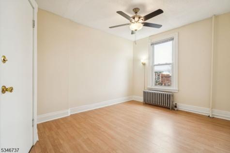 44 Elm Street Montclair NJ 07042