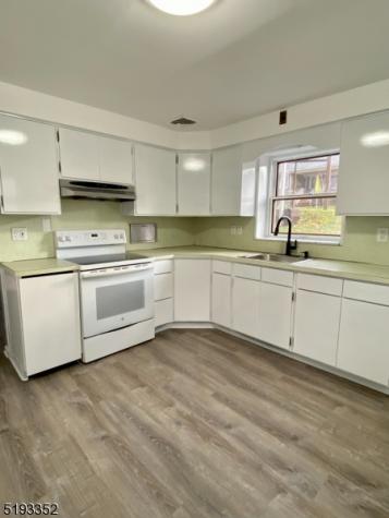 126 Union Street Lodi NJ 07644
