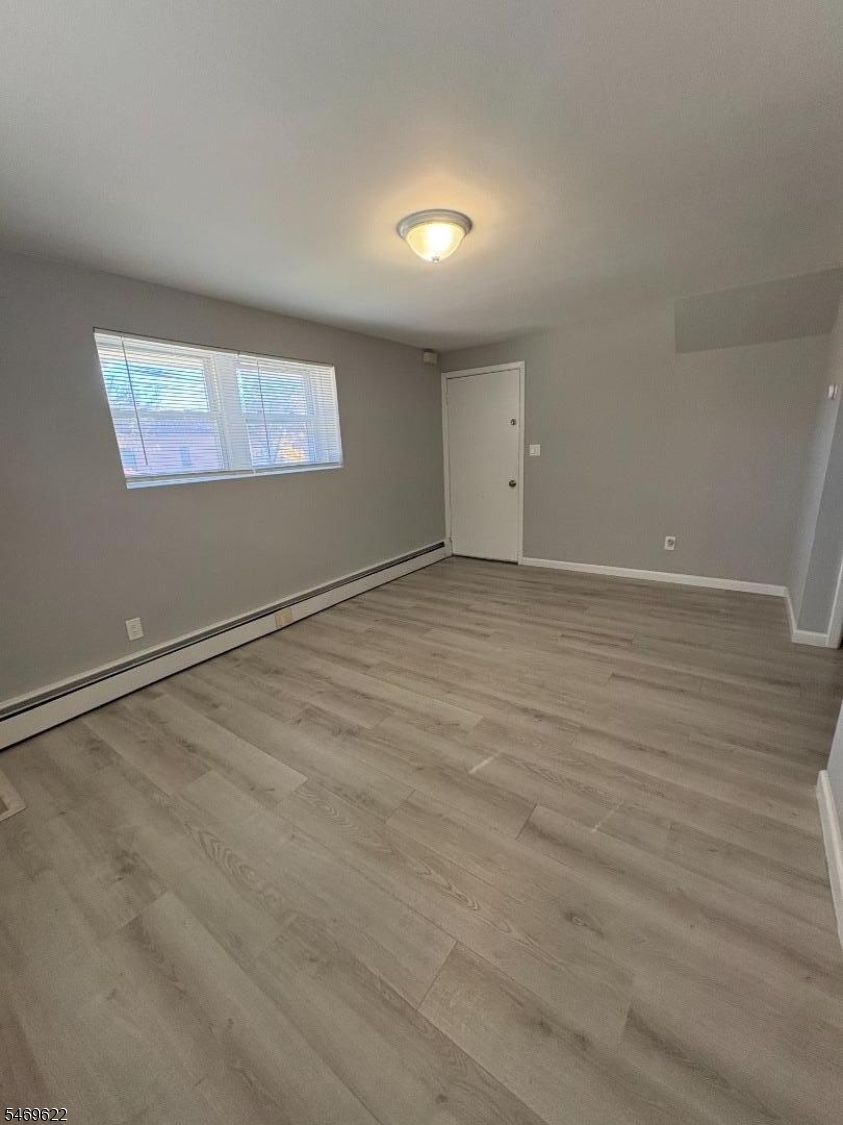 15 Dell Glen Avenue Lodi NJ 07644