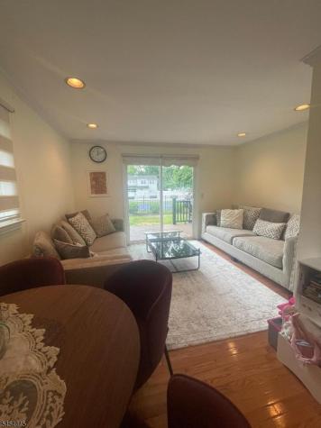 11 Benjamin Place Pequannock NJ 07440