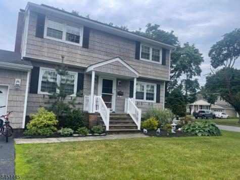 11 Benjamin Place Pequannock NJ 07440