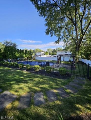 11 Benjamin Place Pequannock NJ 07440