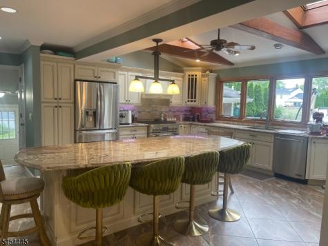 11 Benjamin Place Pequannock NJ 07440
