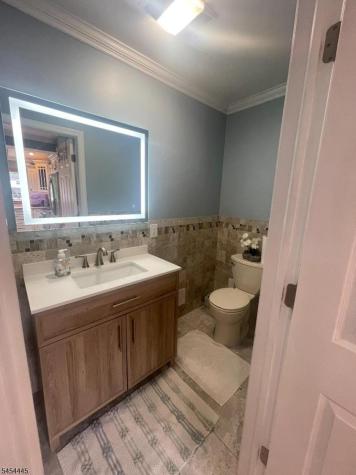11 Benjamin Place Pequannock NJ 07440