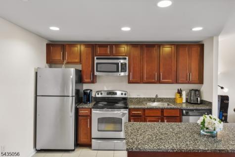 110 Somerset New Brunswick NJ 08901