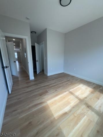 484 S 19th St 1st Fl Newark NJ 07103